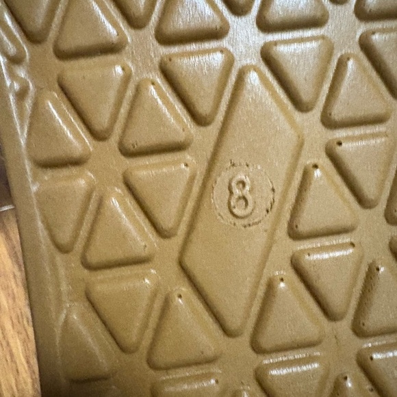 Charlie Paige Women's Leopard Print Sandals size 8 - Picture 5 of 7